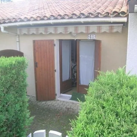 House 4 Personnes La Palmyre - Les Villas De La Palmyre Avec Piscine - Proche Foret- Proximite Plages Par Pistes Cyclables-. * Les Mathes